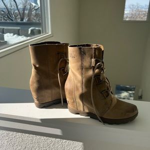Sorel wedge boots